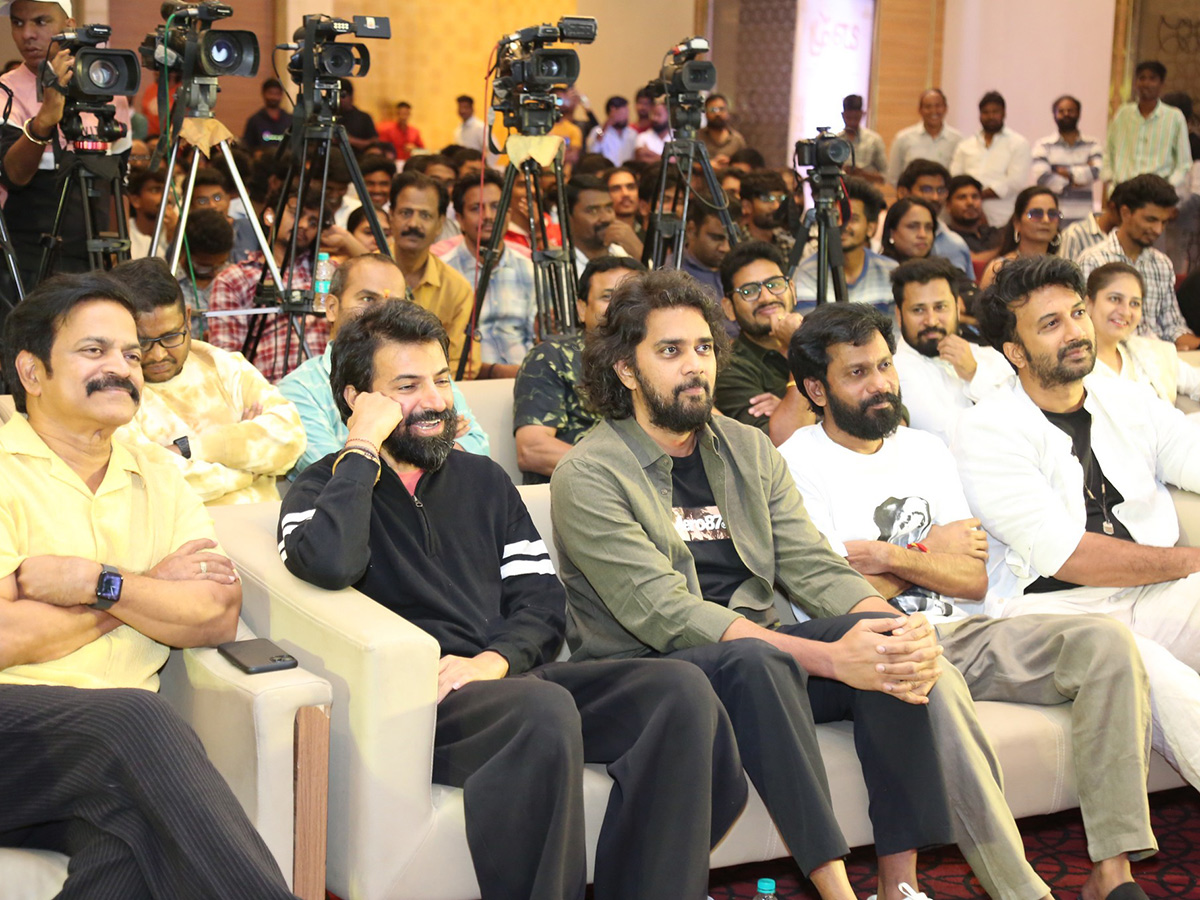 బ్రహ్మాజీ 'బాపు' సినిమా ప్రీ రిలీజ్ ఈవెంట్ (ఫొటోలు) | Brahmaji Baapu ...