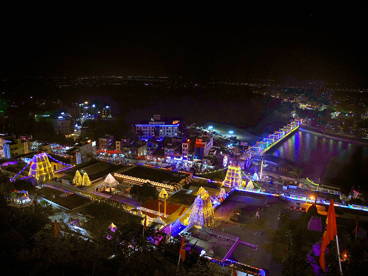 maha shivaratri 2025 celebrations at srikalahasti5