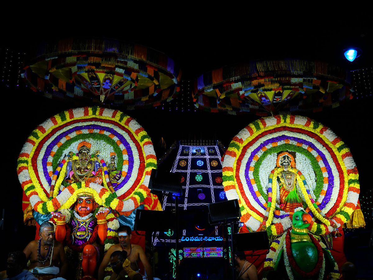 maha shivaratri 2025 celebrations at srikalahasti6