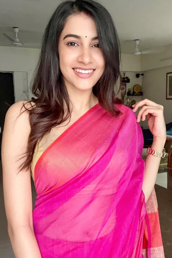 స్టైలిష్ లుక్‌లో సిమ్రాన్ శర్మ ఫొటోస్ .. డోస్ మీద డోస్ | simran sharma ...