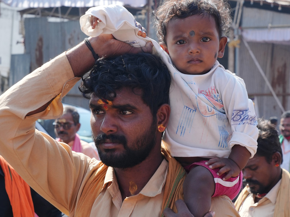 Maha Shivaratri : Devotees Rush at Srisailam Temple Photos12