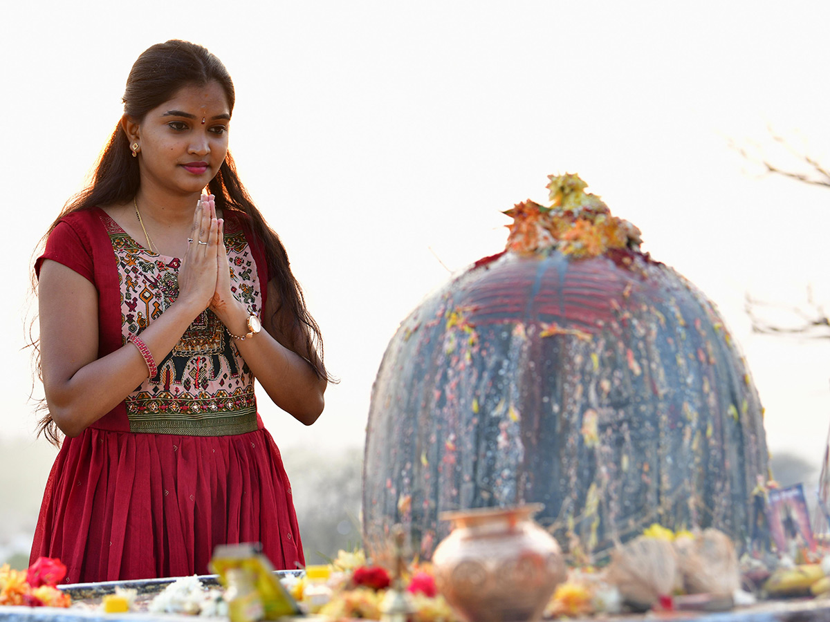 Shivaratri 2025 Celebrations in Keesaragutta Temple Photos1