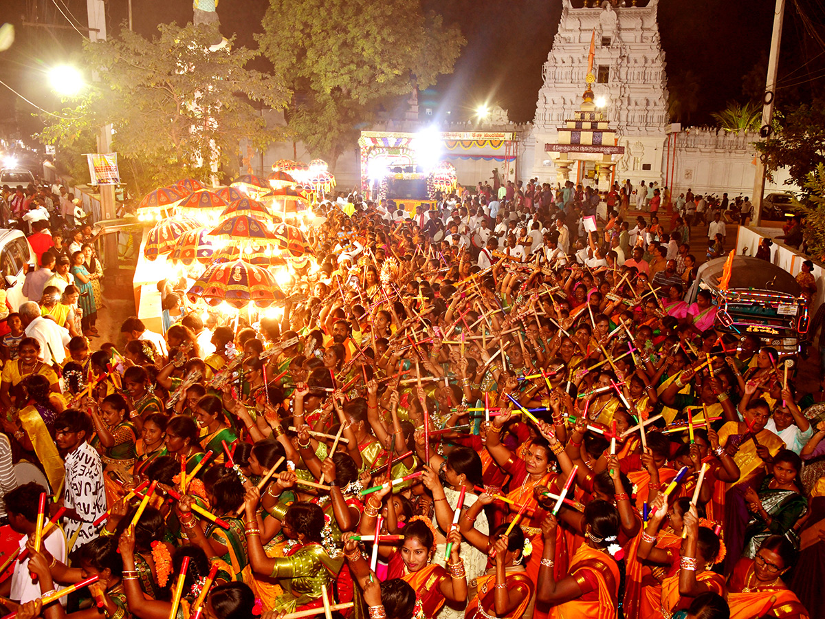 Cheruvugattu Jadala Parvathi Ramalingeswara Swamy Gramotsavam9