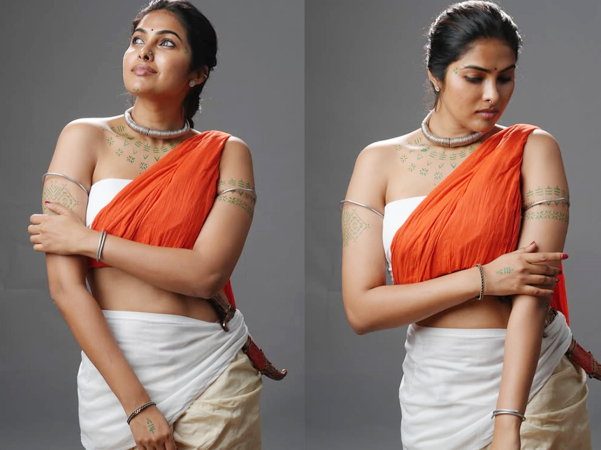 Divi Vadthya Looks Elegant in her latest photoshoot 1