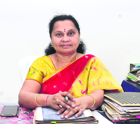 లక్ష్యం దిశగా అడుగులు1