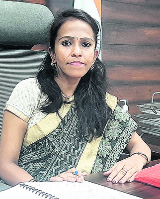 షెడ్లు శిథిలం 6