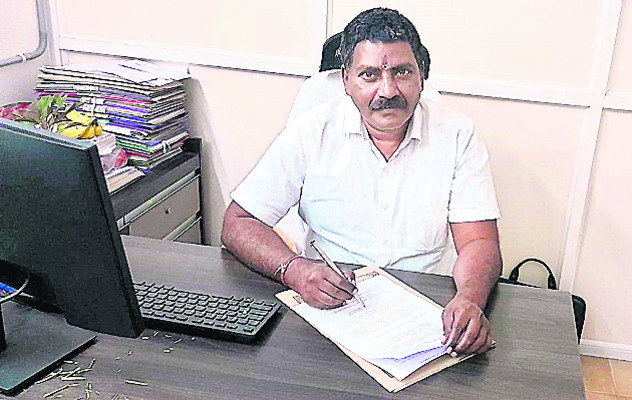 జిల్లా దేవదాయ శాఖ అధికారిగా సుబ్బారావు 1
