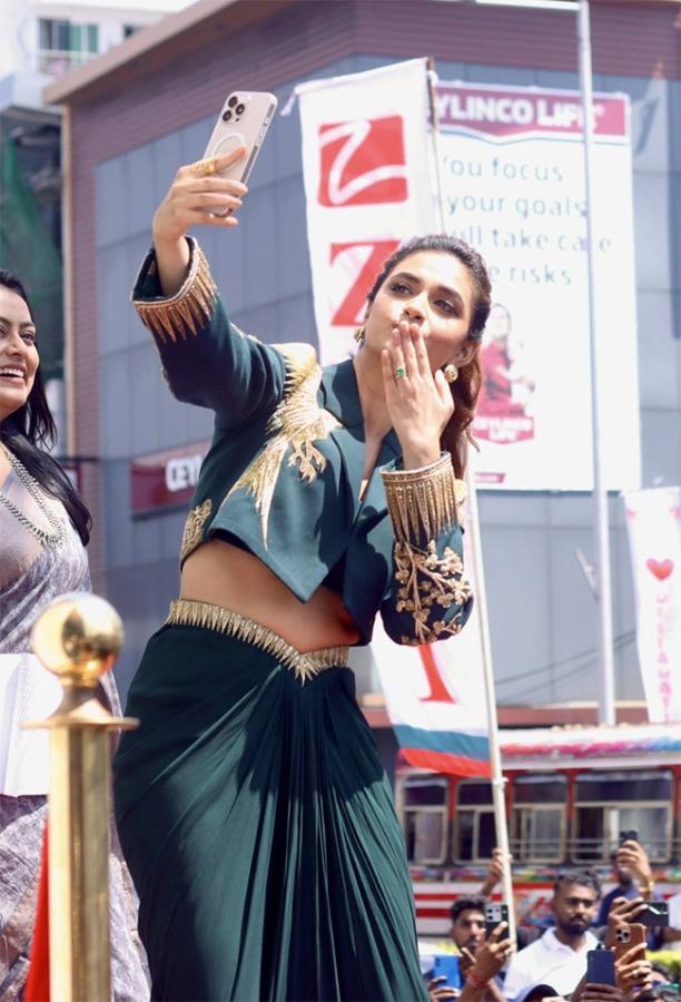 Actress Keerthy Suresh In Colombo Sri Lanka9