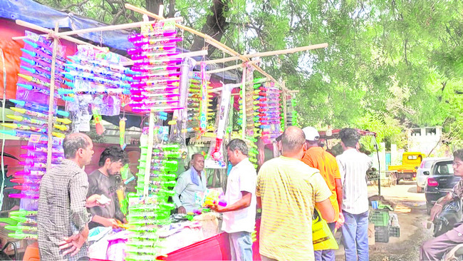 ఆనందాల రంగుల కేళీ.. హోలీ 3