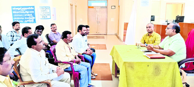 203 మంది గైర్హాజరు 
1