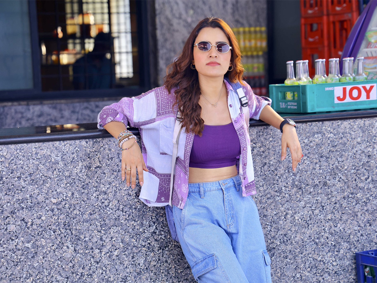 Dilruba Movie Heroine Rukshar Dhillon Photos2