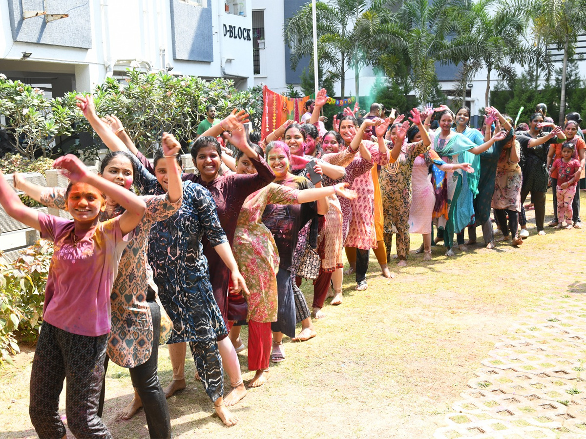 holi celebrations hyderabad10