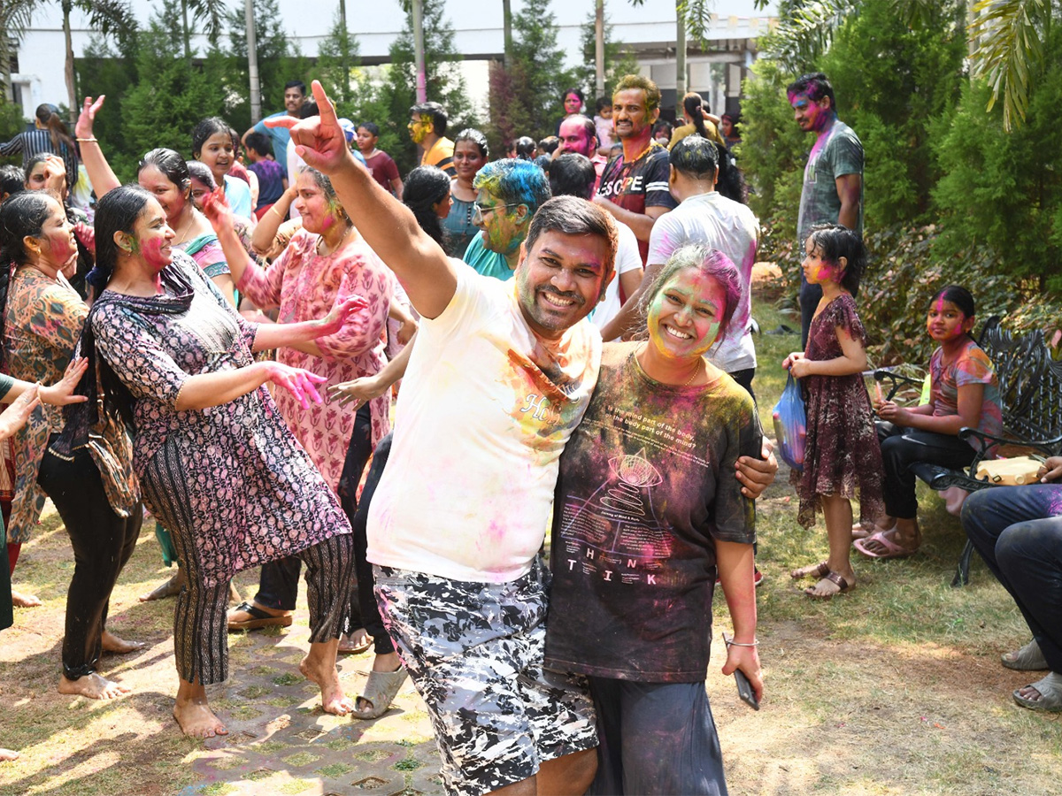 holi celebrations hyderabad4