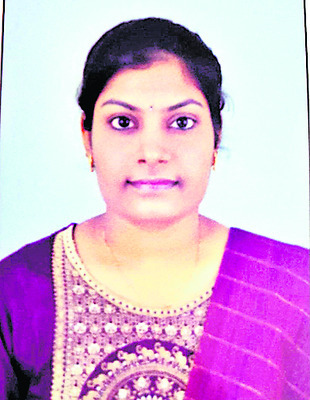 పట్టుదల, ఏకాగ్రతే వారధిగా ఉద్యోగ వేట సాగించిన ఉమ్మడి జి2