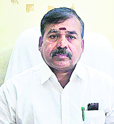 హెల్త్‌వలంటీర్ల నియామకం.. ప్రకటనలకే పరిమితం2