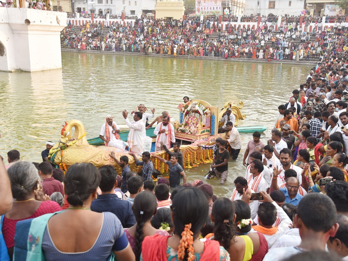 Sri Lakshmi Narasimha Swamy Temple Dharmapuri Photos13