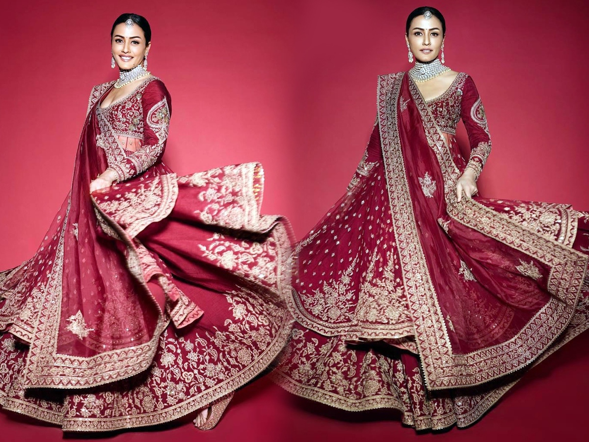Mahesh Babu's wife Namrata Shirodkar shines in a red saree1