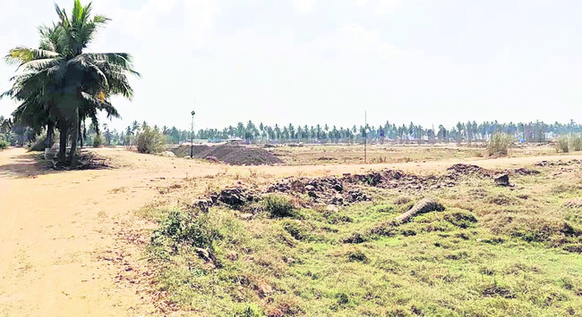 పడకేసిన మెడికల్ కాలేజీ నిర్మాణం 3