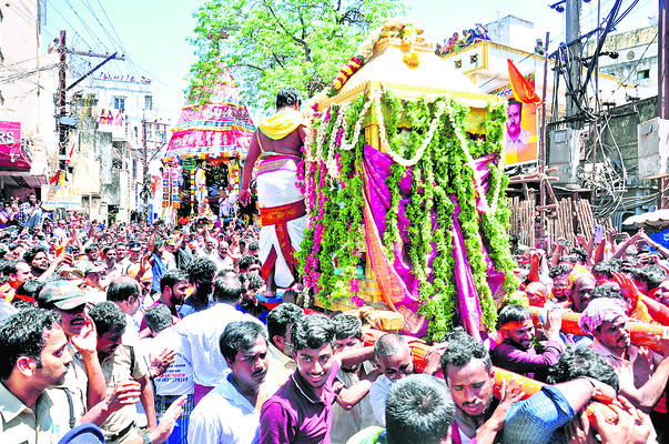 అంబరాన్నంటిన రంగడి సంబరం1