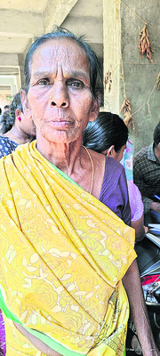 తొమ్మిది నెలలుగా జీతాల్లేవు
3
