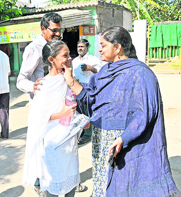 ప్రశాంతంగా పది పరీక్షలు1