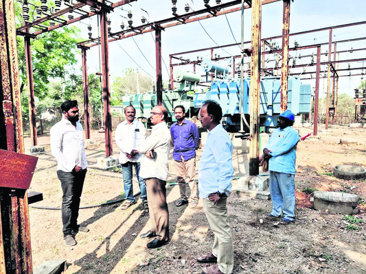 పన్నుల వసూళ్లలో జాప్యం వద్దు
1