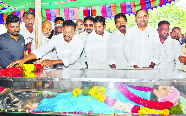 కన్నీటి వీడ్కోలు 1