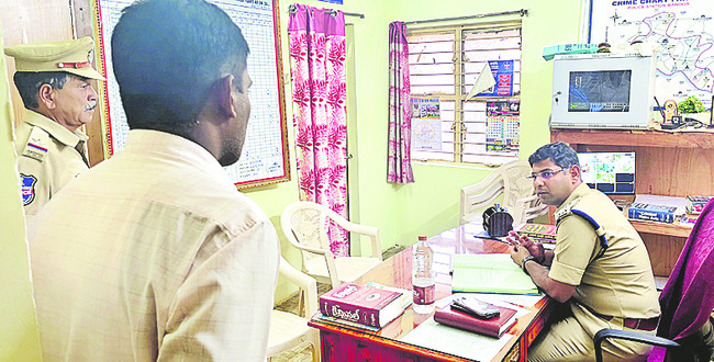 సరిహద్దు ప్రాంతాల్లో పటిష్ట నిఘా: ఎస్పీ1