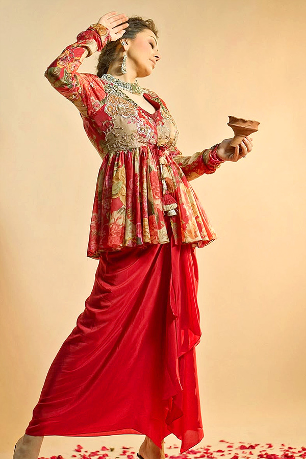 Interesting Facts About Actress Hansika Photos9