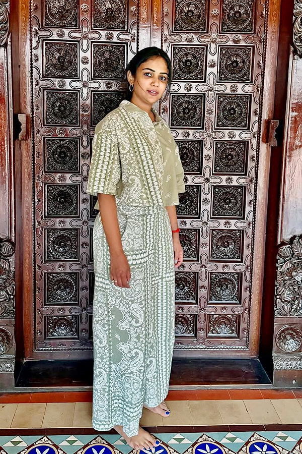 Bigg Boss contestant Ariyana Glory says Best Place IS Mysore Palace Photos4