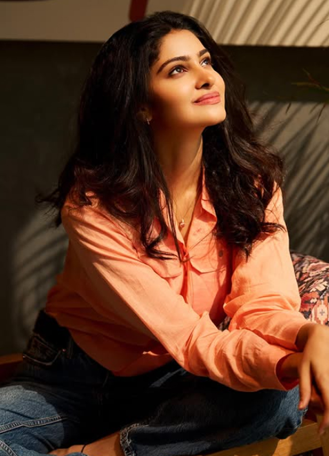 Manasa Varanasi Glamorous Photos2