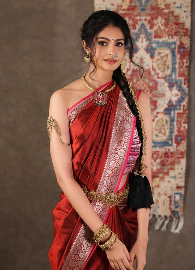 Manasa Varanasi Glamorous Photos4