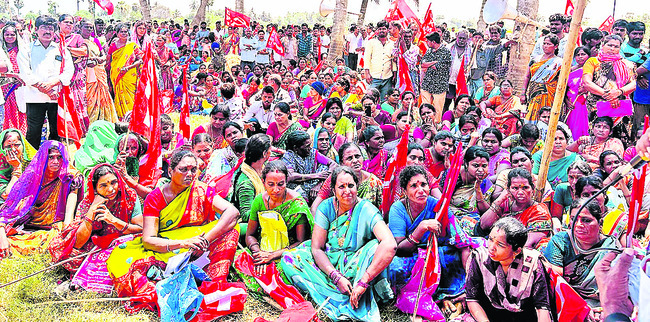 పేదలకు ఇళ్ల స్థలాలు ఇచ్చే వరకూ పోరాటం1
