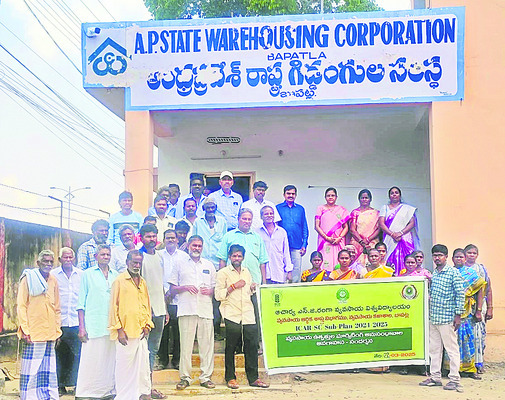 రైతులు గిడ్డంగుల్లోనే నిల్వ చేసుకోవాలి 1