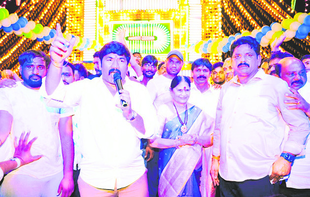 బాబు మాటలతో జనం మోసపోయారు 1