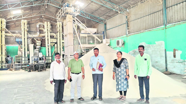 మిల్లు యజమానిపై  కేసు నమోదు 
1