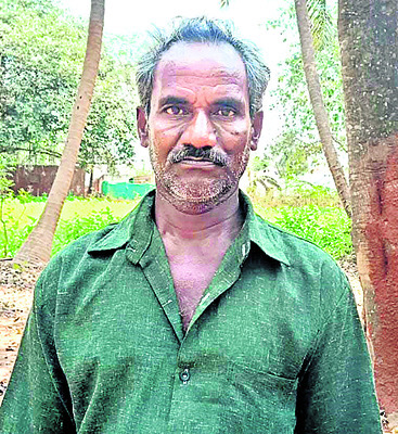 అనర్హులే పట్టు సాధించారు 2