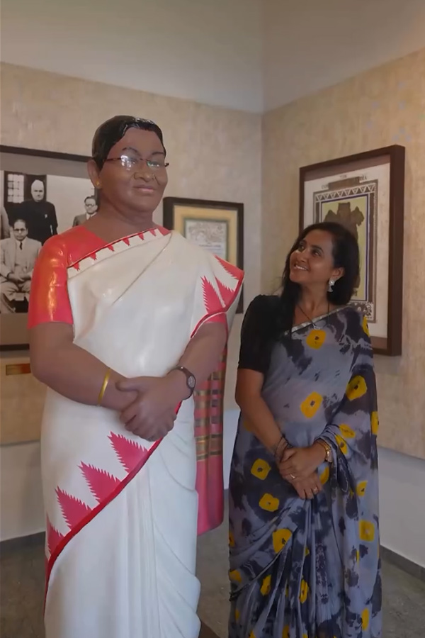 Anchor Lasya Manjunath posted on Instagram About her visit to Rashtrapati Nilayam Photos2