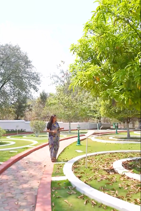 Anchor Lasya Manjunath posted on Instagram About her visit to Rashtrapati Nilayam Photos12