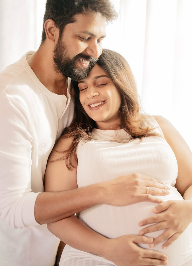 Youtuber Mahathalli Daughter And Baby Bump Pics3