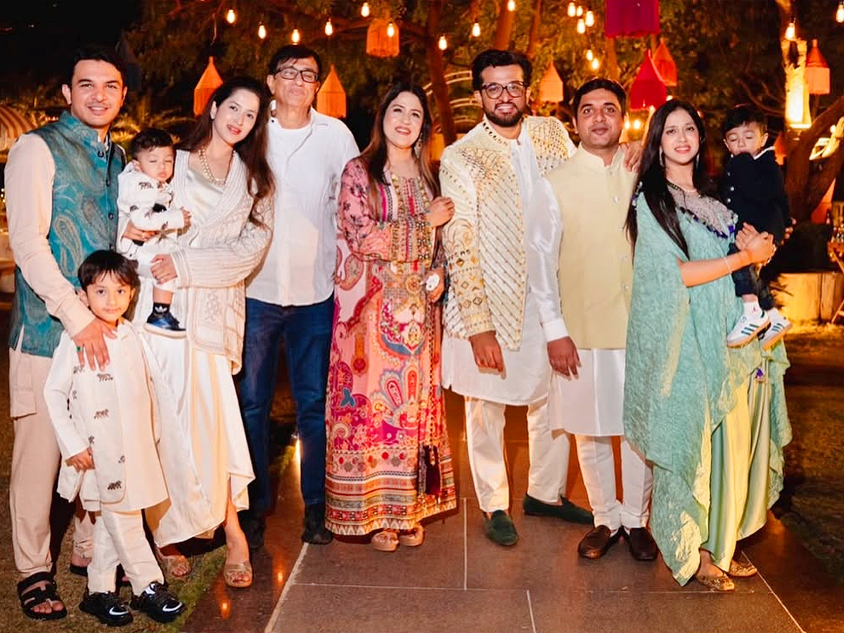 PV Sindhu shares Unseen Pictures 3 month Wedding Anniversary Photos10