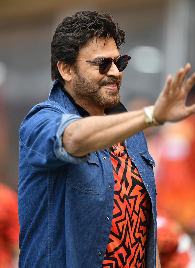 Hero Venkatesh SRH  Match in Hyderabad10