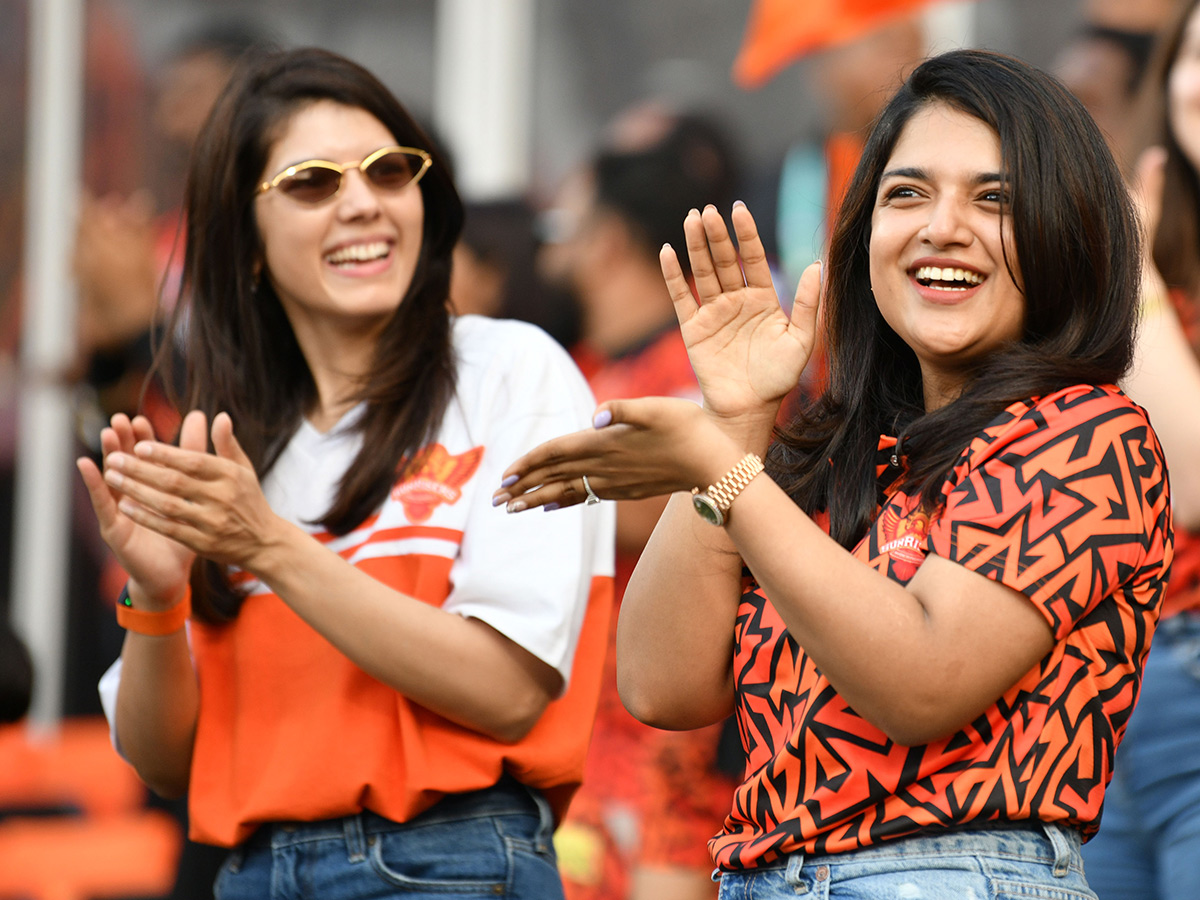 Hero Venkatesh SRH  Match in Hyderabad6