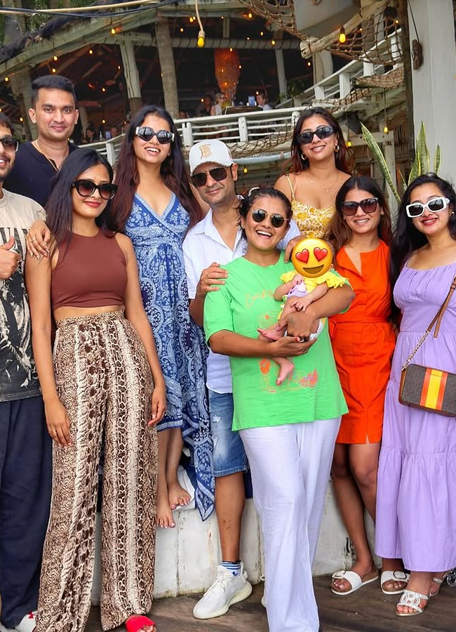 Serial beauty Navyaswamy's birthday celebrations in Bali 12