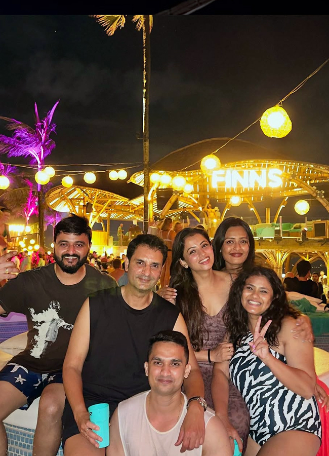Serial beauty Navyaswamy's birthday celebrations in Bali 14