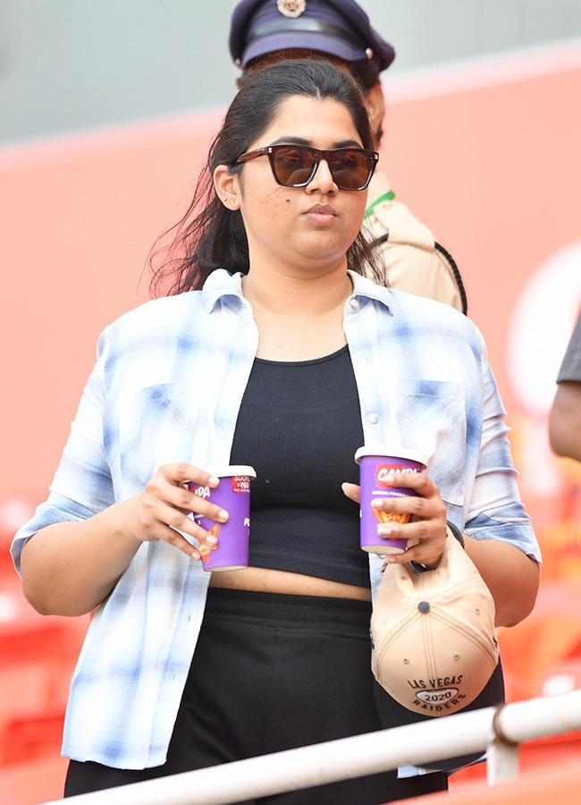 SRH VS RR Match in Uppal Stadium Hyderabad Photos15