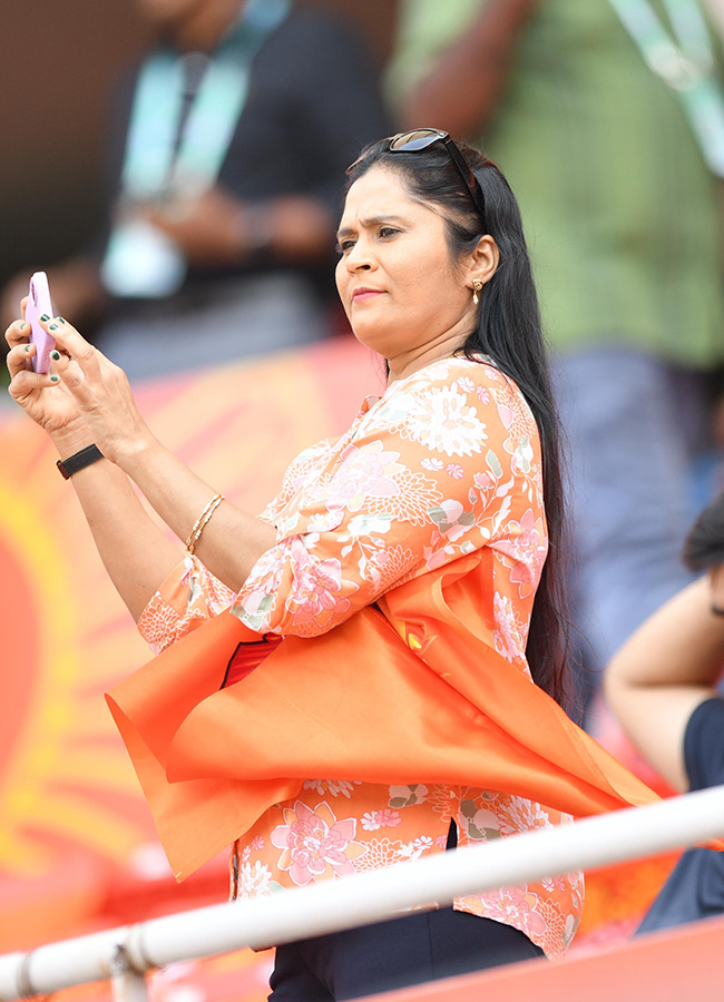 SRH VS RR Match in Uppal Stadium Hyderabad Photos18
