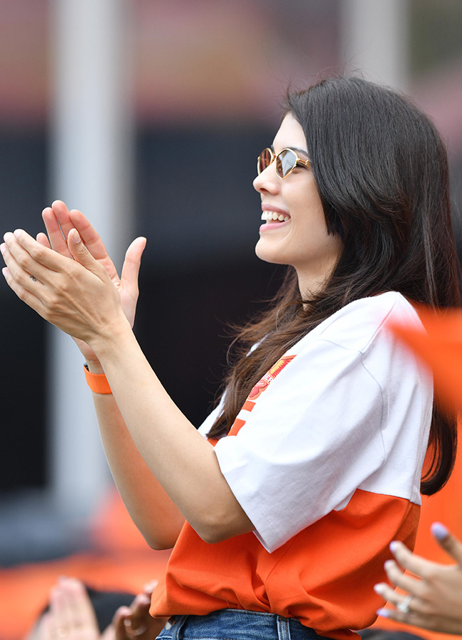 SRH VS RR Match in Uppal Stadium Hyderabad Photos8