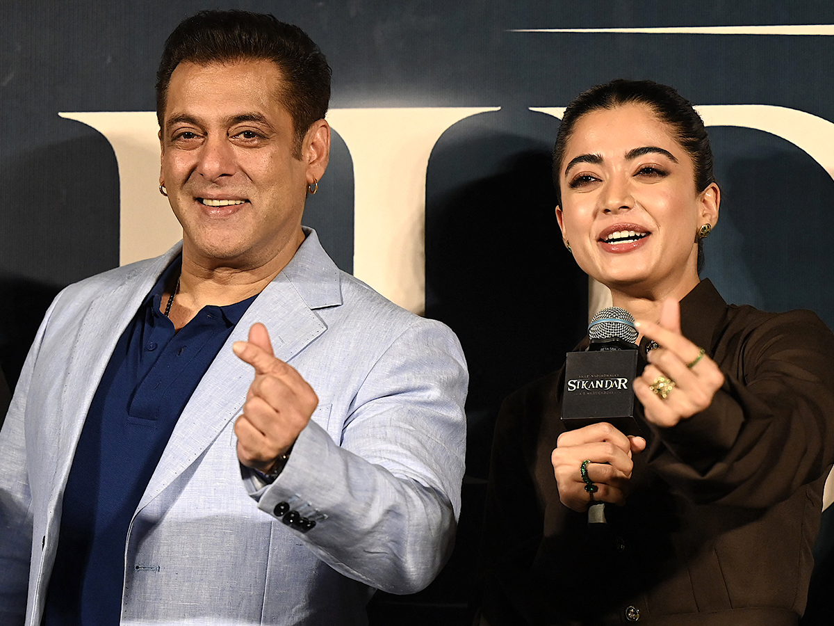 Salman Khan with Rashmika Mandanna Sikanda trailer launch Pics1