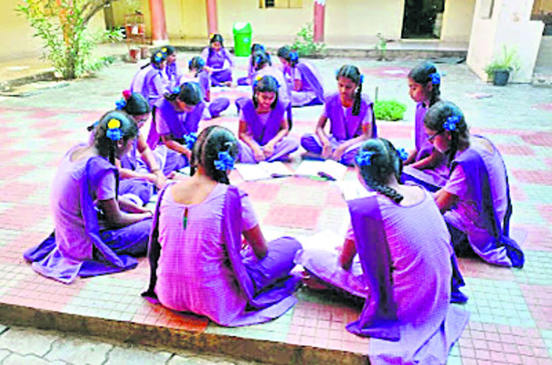 కేజీబీవీల్లో ప్రవేశాలకు పిలుపు1